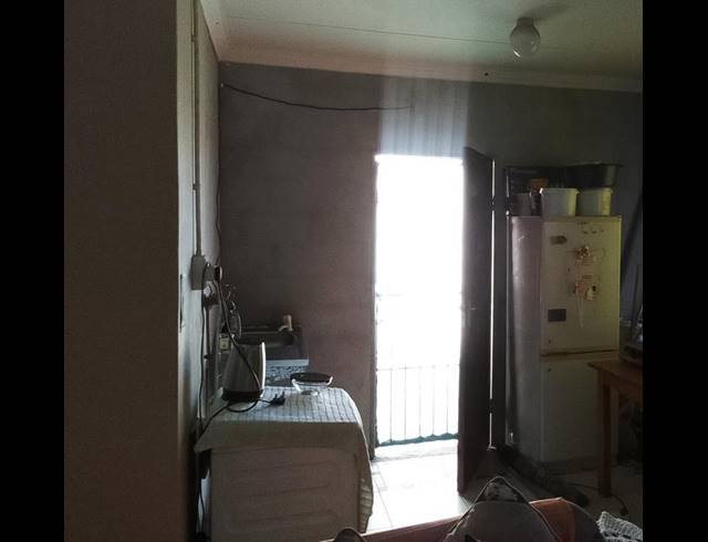 2 BEDROOM HOUSE FOR SALE IN THE HAGUE
